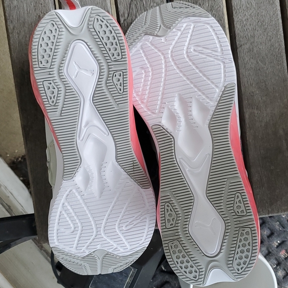 NWOB PUMA Cell Fraction Women's Light Gray Running Shoes - Size 8 - Picture 9 of 10